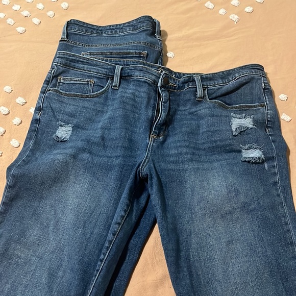 Lot of 2 Universal Thread High Rise Straight Leg Raw Hem Crop. Good Used Cond. - Picture 4 of 7